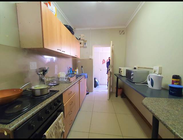 2 BEDROOM HOUSE TO LET IN GOODWOOD ESTATE